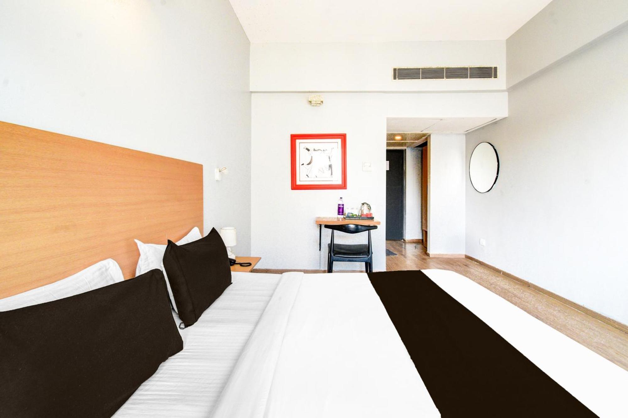 Super Townhouse Lakdikapul Ξενοδοχείο Χιντεραμπάντ Εξωτερικό φωτογραφία