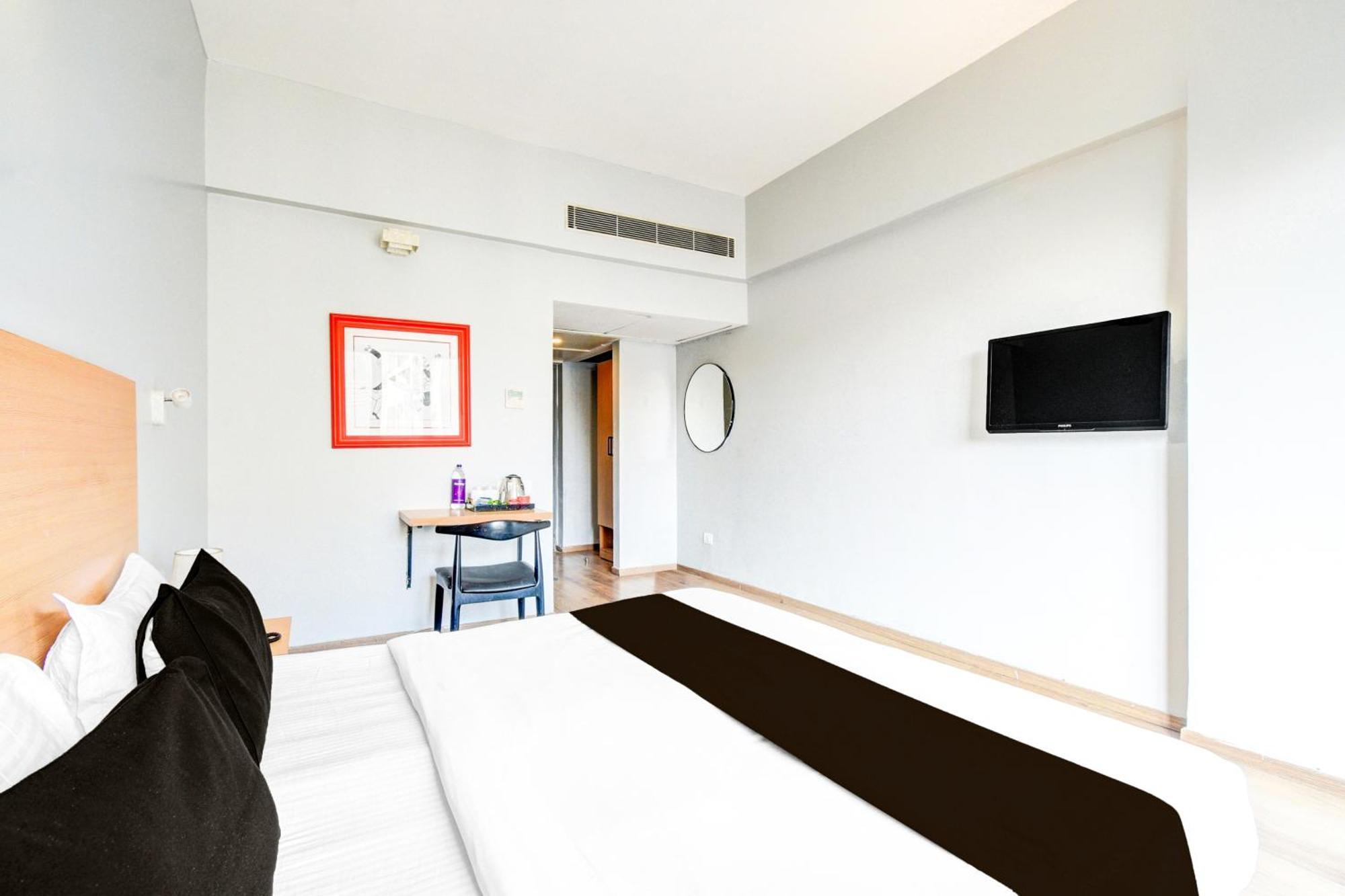 Super Townhouse Lakdikapul Ξενοδοχείο Χιντεραμπάντ Εξωτερικό φωτογραφία