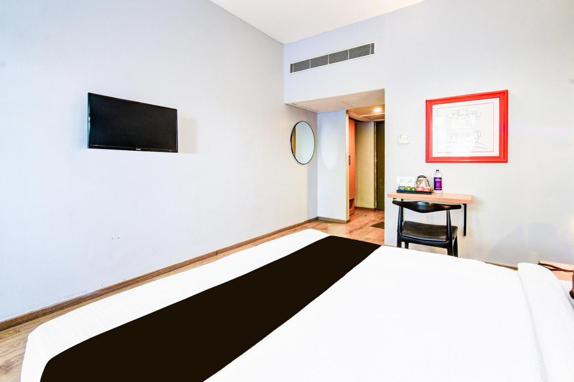 Super Townhouse Lakdikapul Ξενοδοχείο Χιντεραμπάντ Εξωτερικό φωτογραφία