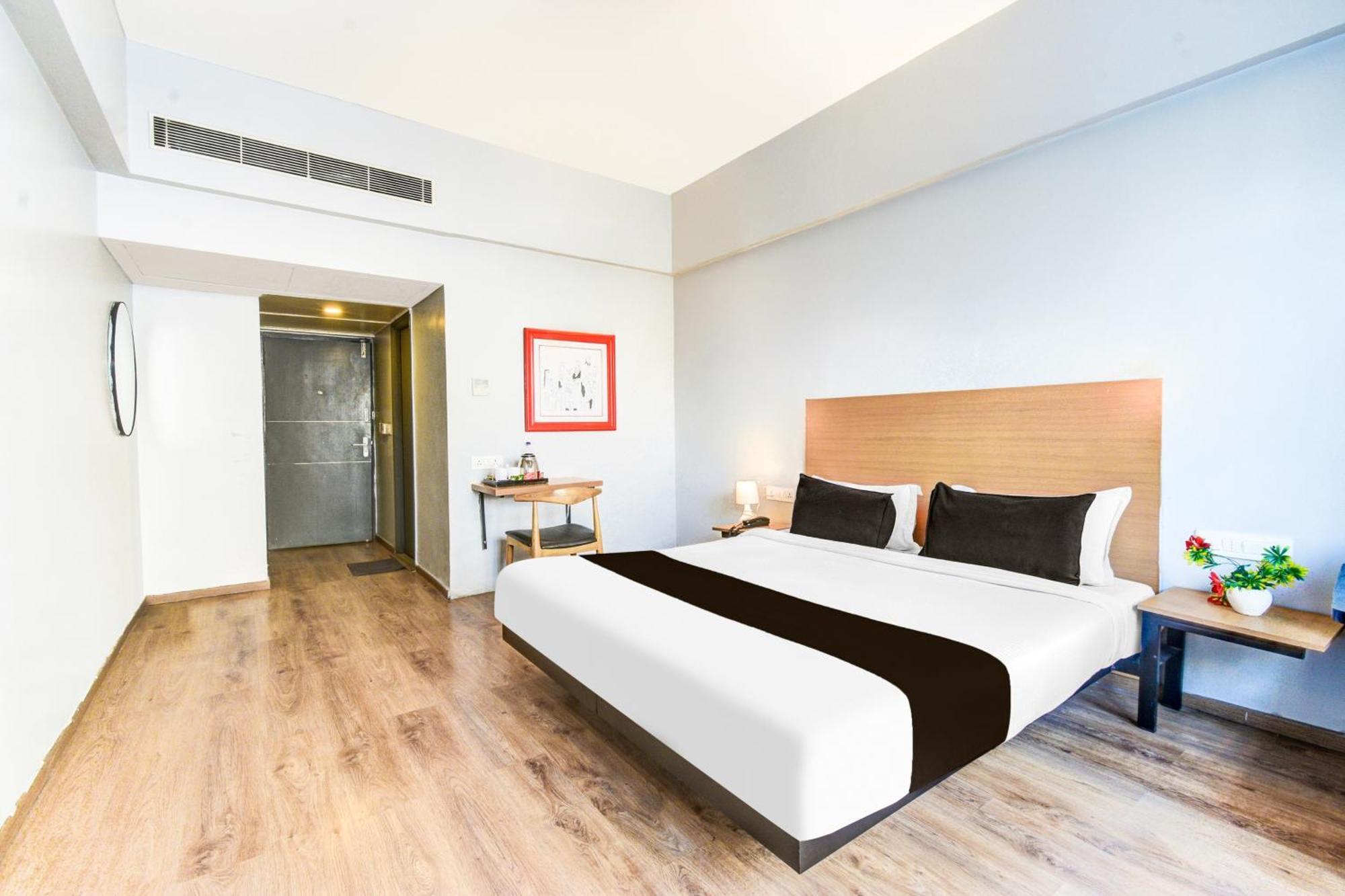 Super Townhouse Lakdikapul Ξενοδοχείο Χιντεραμπάντ Εξωτερικό φωτογραφία